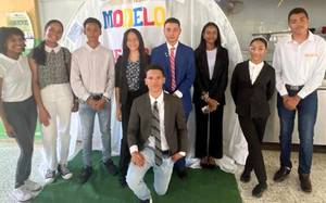 Voces que inspiran: jóvenes becados agradecen el apoyo desde El Seibo