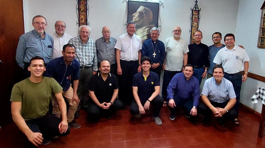Maestro visita canonica a Paraguay