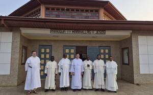 Cuando la luz hizo escala en Malabo: Epifanía dominicana con el Maestro de la Orden